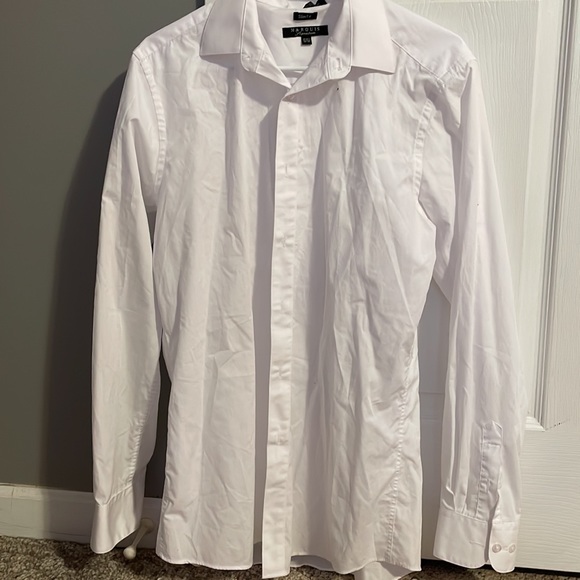 white mens button up! excellent condition ! - Picture 2 of 3